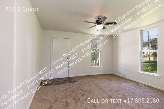 Building Photo - 824 S Grant-