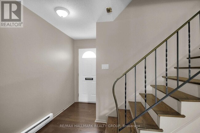 Building Photo - 41 Grady Crescent
