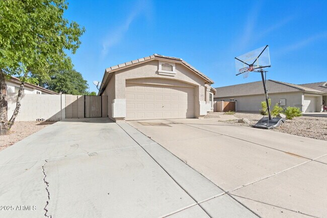 Foto del edificio - 2132 E Willow Wick Rd
