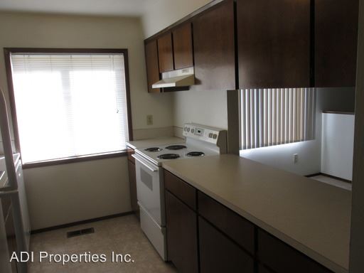 Building Photo - 2427 SE 53rd Ave