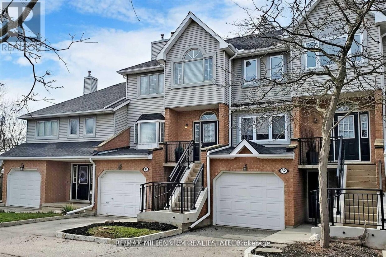 Photo principale - 310-310 Christopher Dr