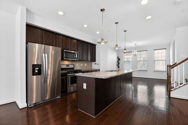 Foto del edificio - 7419 Wood Mdw Wy