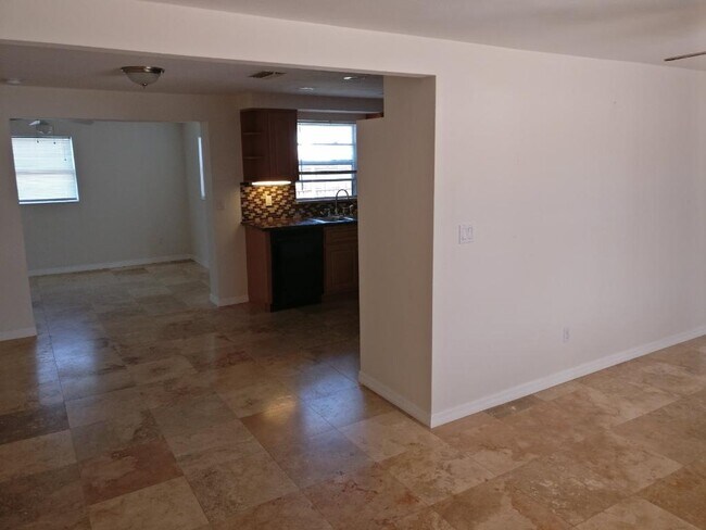 Foto del edificio - 4653 Abdella Ln