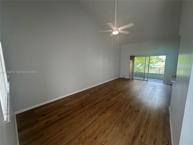 Foto del edificio - 3417 NW 44th St