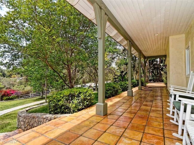 Foto del edificio - 5 br, 4.5 bath House - 3978 Valle del Sol