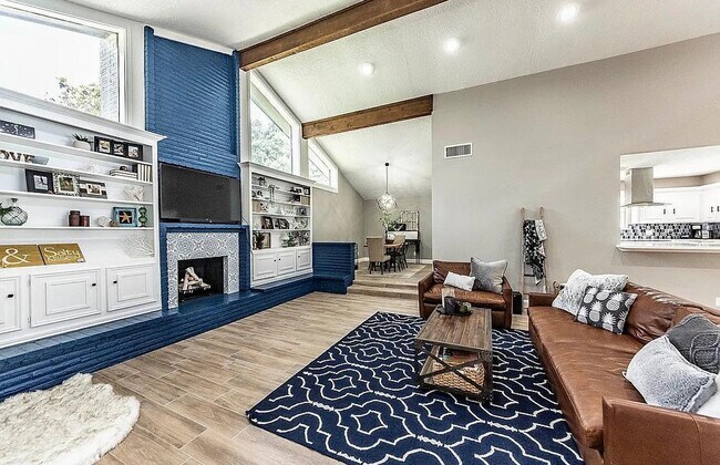 Foto del edificio - 3610 Lonniewood Dr