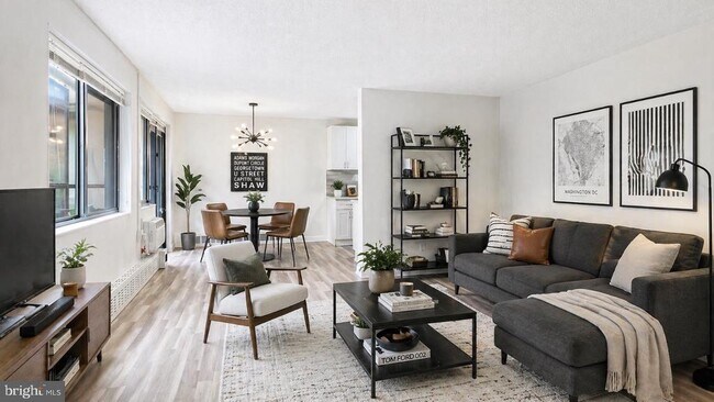 Foto del edificio - 2325 42nd St NW