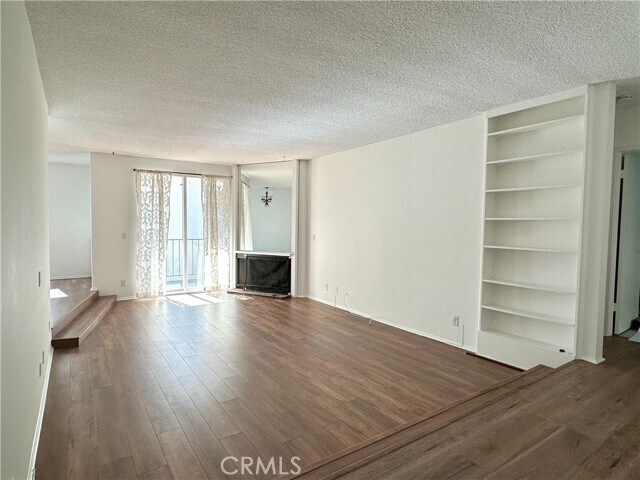 Building Photo - 944 17th St