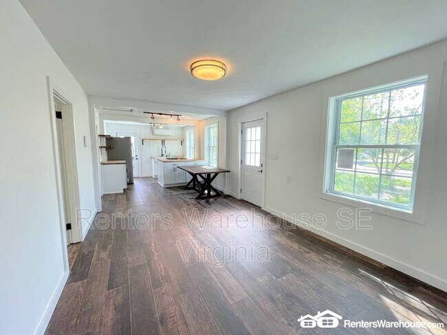 Foto del edificio - 142 Rogers Ave