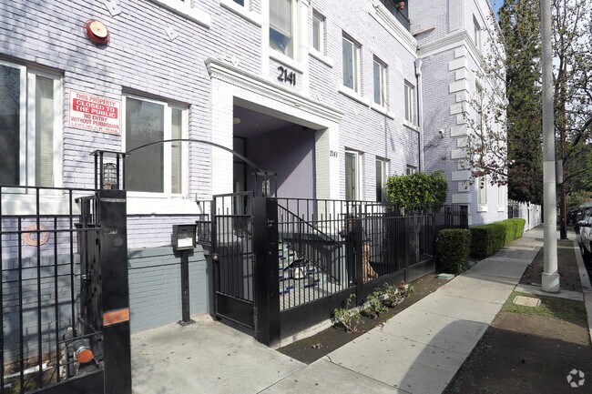 Building Photo - Senderos Apartments