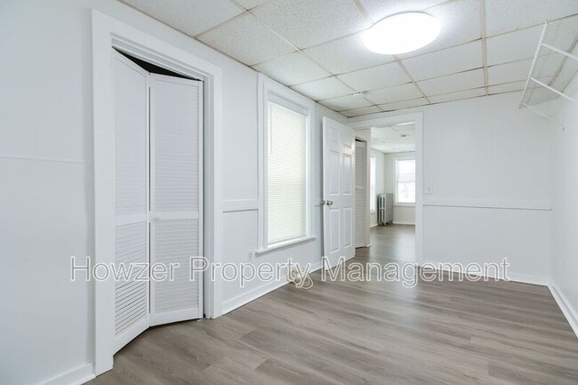 Photo - 109 Green St Apartment