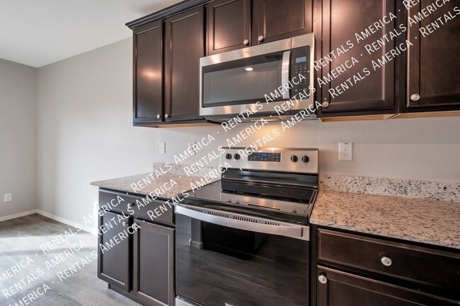 Foto del edificio - 495 W Geib Ave