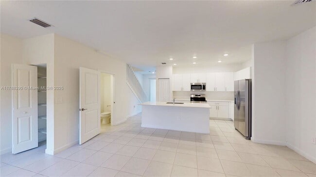 Building Photo - 12875 SW 243rd Terrace