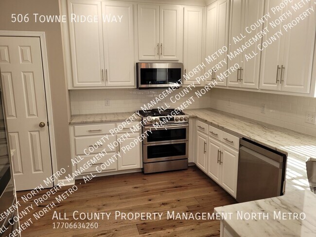 Building Photo - 506 Towne Ridge Way