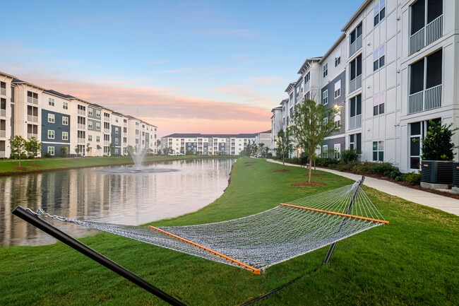Building Photo - Sea Sound