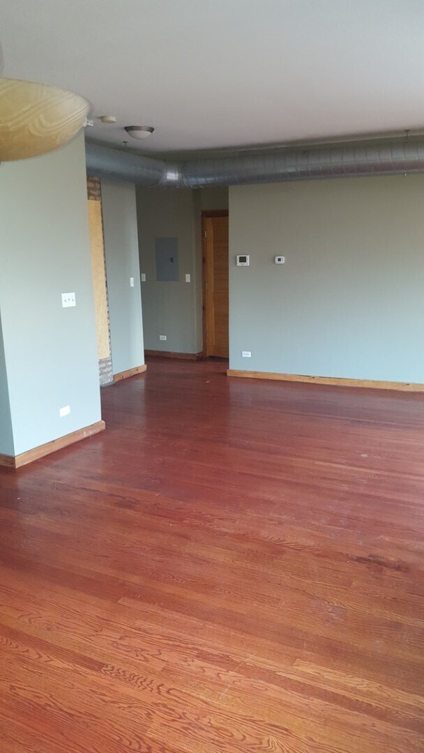 Foto del edificio - 1657 W Pratt Blvd