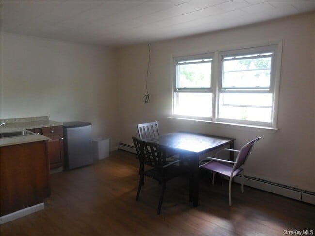 Building Photo - 67 N Main St