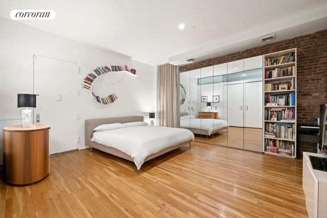 Foto del edificio - 129 Duane St