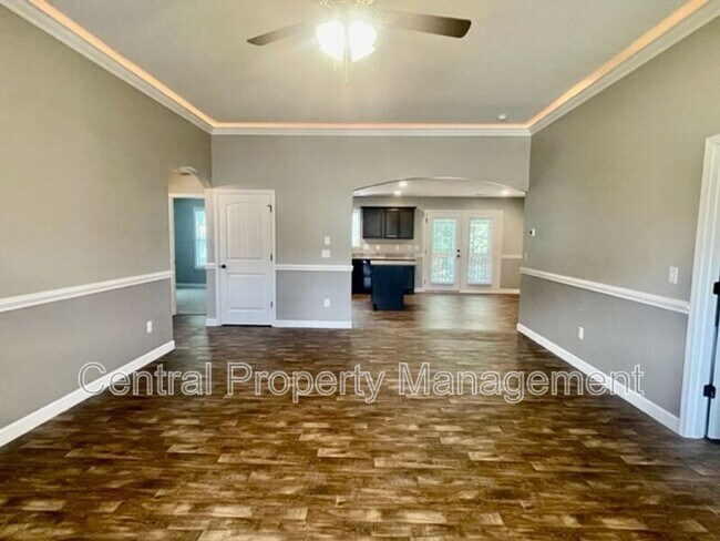 Building Photo - 436 Shoreline Blvd