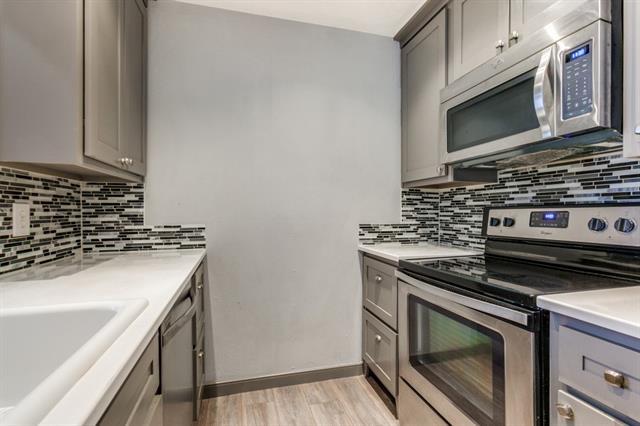 Foto del edificio - 5881 Preston View Blvd