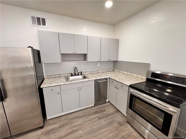 Foto del edificio - 1144 NW 30th St