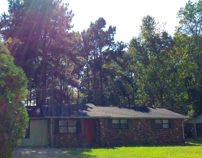 Building Photo - 8133 Cedar Mountain Rd