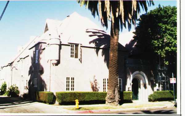 Building Photo - Chateau Legrande Apartments