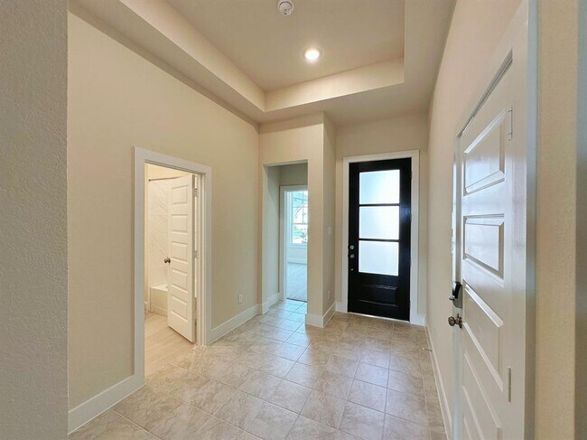 Building Photo - 31807 Grand Orch Ln