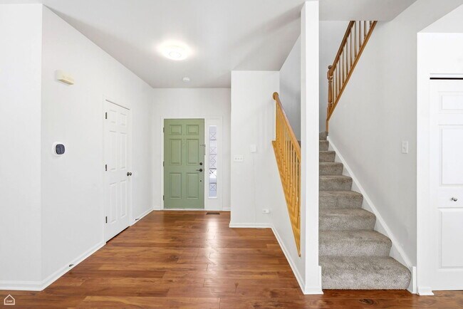 Building Photo - 487 W Hamlin Ln