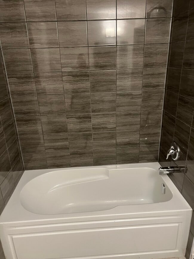 Photo du bâtiment - 230 Prince William Way