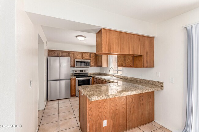 Foto del edificio - 13627 N Hamilton Dr