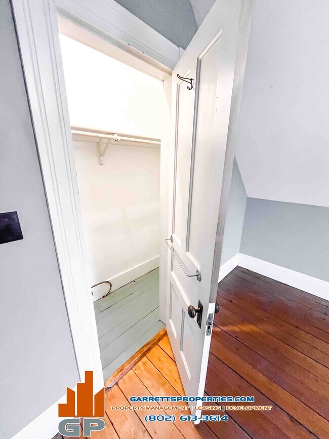 Foto del edificio - 24 Steeple Pl