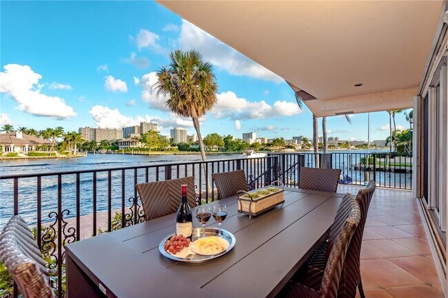 Foto del edificio - 3116 NE 45th St