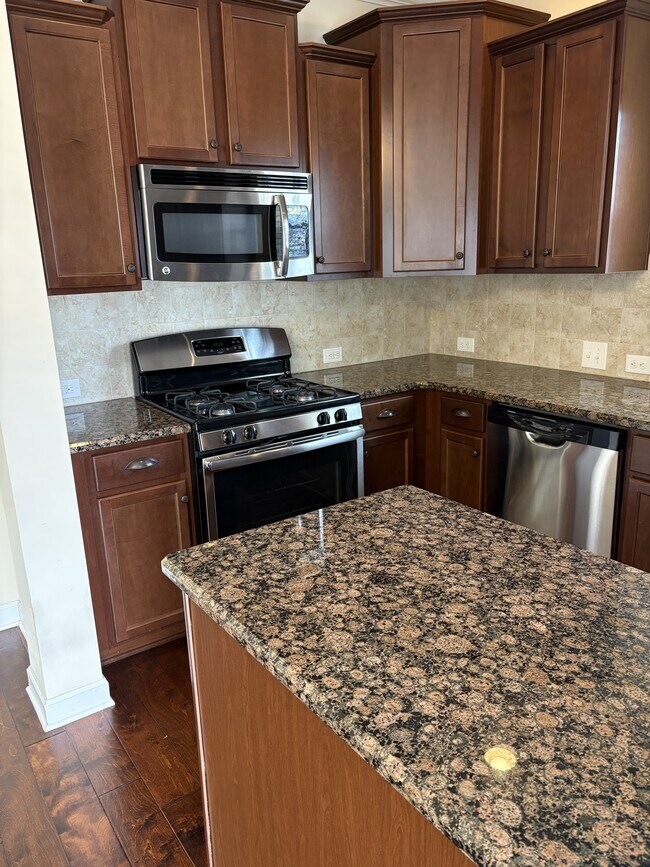 Foto del edificio - 11222 Lazio Ln