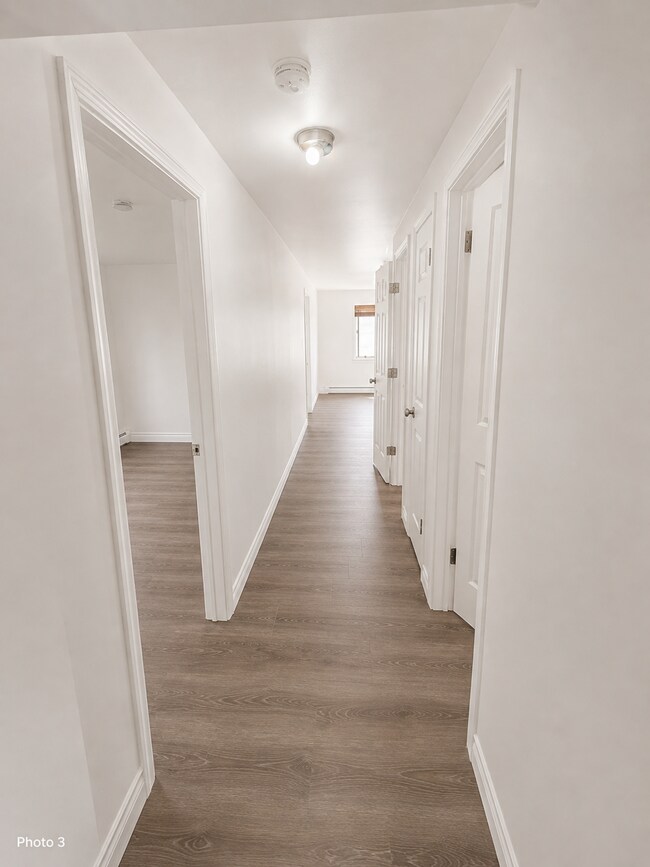 Foto del edificio - 9230 Seymour Ave