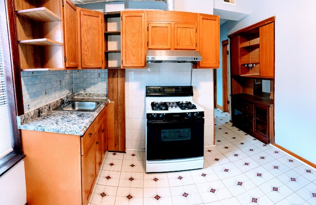 Foto del edificio - 3325 S Emerald Ave