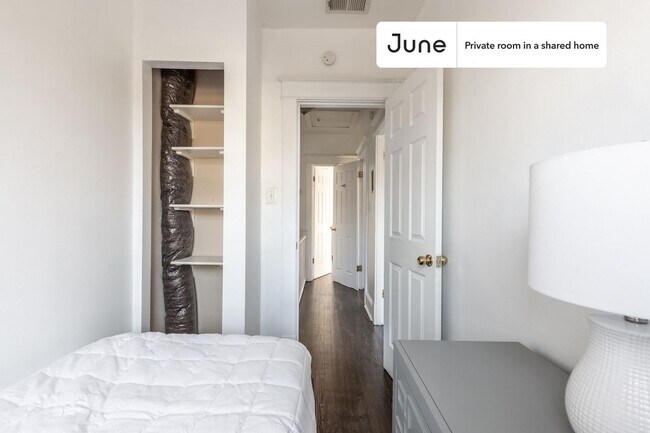 Foto del edificio - Room in Shared 3 bed/2 bath home