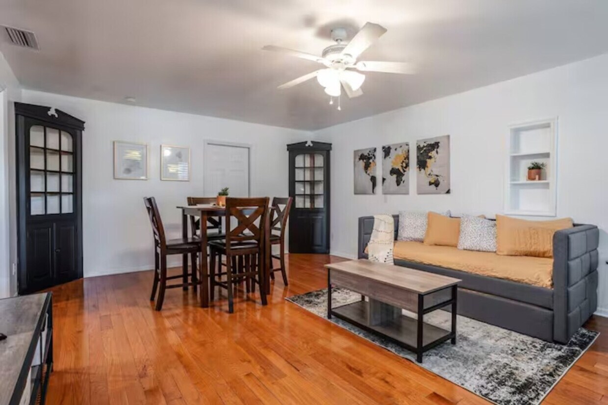 Foto principal - 3120 Peel Ave