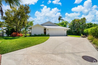 Building Photo - 10762 SE Burgee Ct