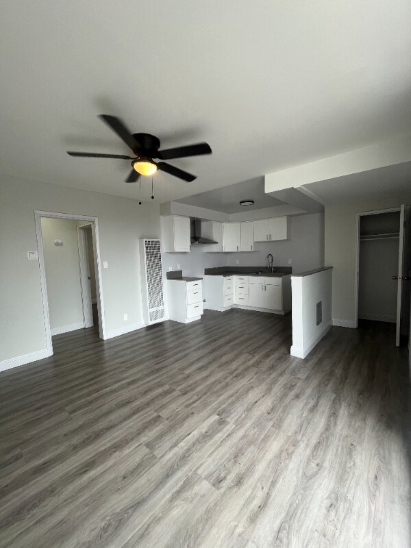 Foto del edificio - 7406 S Hoover St