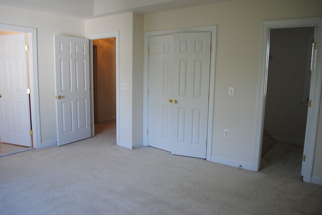 Building Photo - 13661 Venturi Ln
