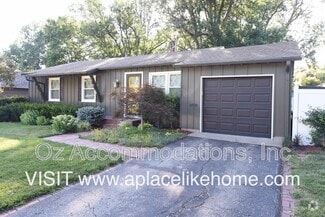 Building Photo - 8870 Westbrooke Dr