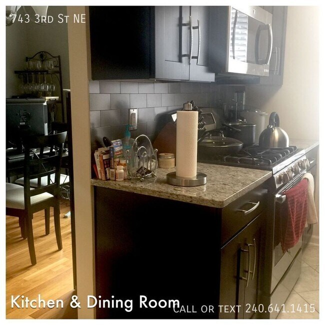 Foto del edificio - 743 3rd St NE