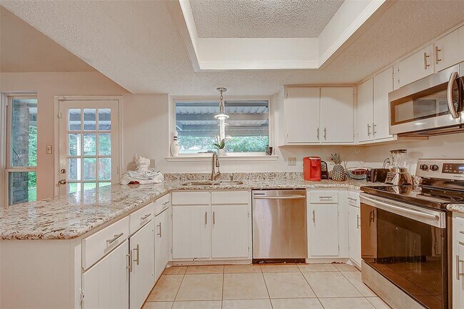 Building Photo - 21303 Cimarron Pkwy