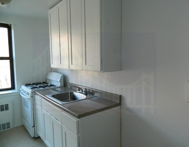 Foto del edificio - 237 N Broadway