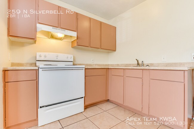 Building Photo - Cozy 2bd\/1ba with Fireplace