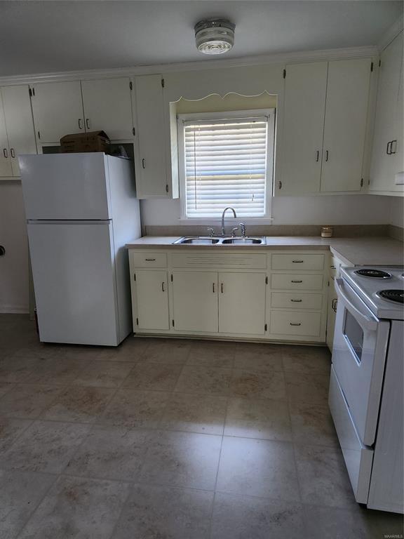 Building Photo - 157 Odell St