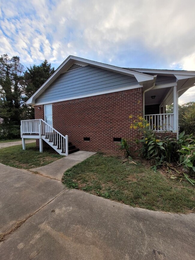 Building Photo - For Rent - Hart County - Fay Kight Circle ...