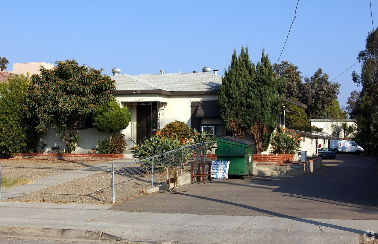 Primary Photo - Mark Ix Apartments