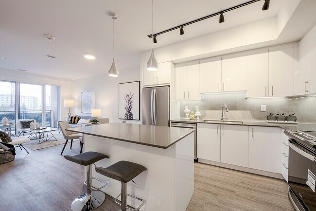 Photo du bâtiment - 2215 Sheridan Park Drive